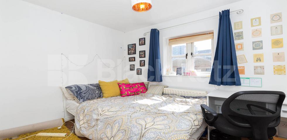 			4 Bedroom, 2 bath, 1 reception House			 Stock Orchard Crescent, Caledonian Road